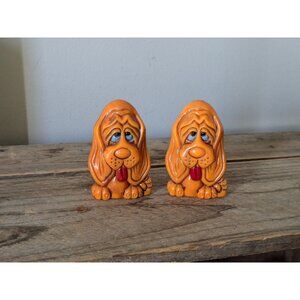 3/25$ Sad dogs plastic Salt and Pepper Shakers, Made in Hong Kong